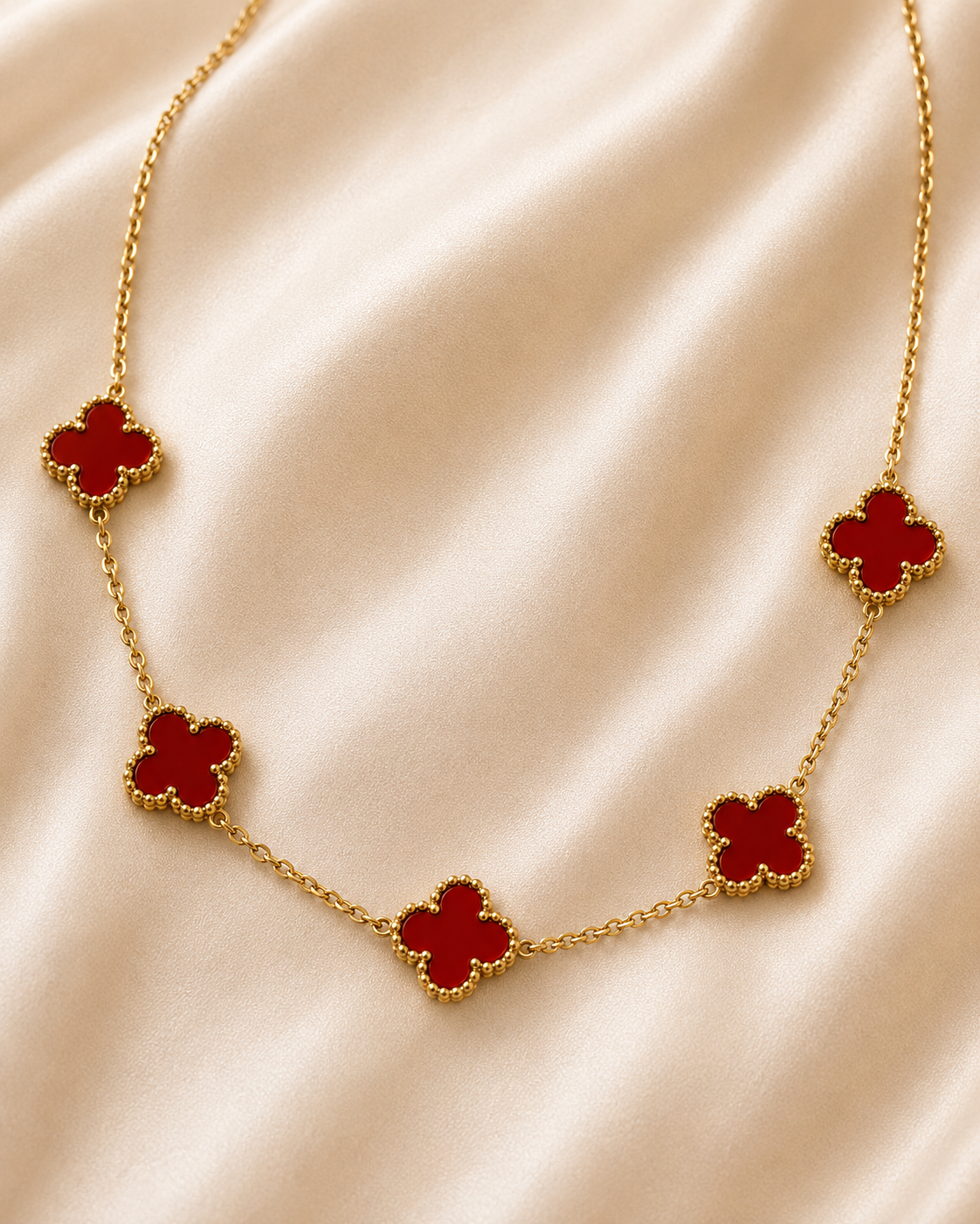 Colar Trevo Vermelho